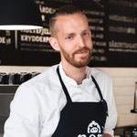 joastrand's profile picture. Startet håndverksbedriften norð for et tiår siden. Mener folk fortjener en sjanse og at forskjeller må jevnes ut. Interessert i kaffe og økonomi.