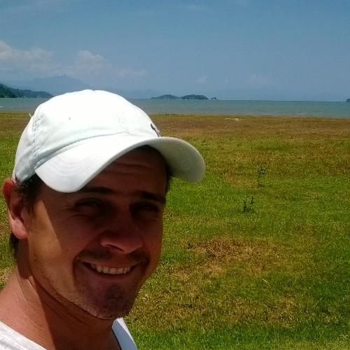 alisonbertone's profile picture. 