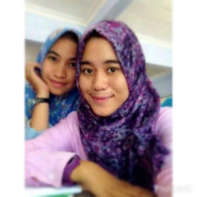 RestiMaya14's profile picture. 