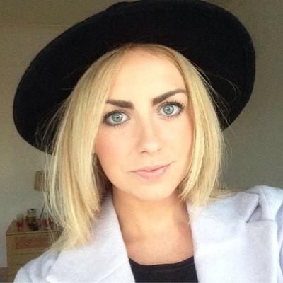 Pells91's profile picture. Working in #Marketing & #PR. Lover of Halloween, cheese and mojitos.