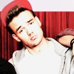 Follow me @marveledhoran & @ZAYNFTDR4KE & @fvckingsIvt // ask for a fb // please rt this?