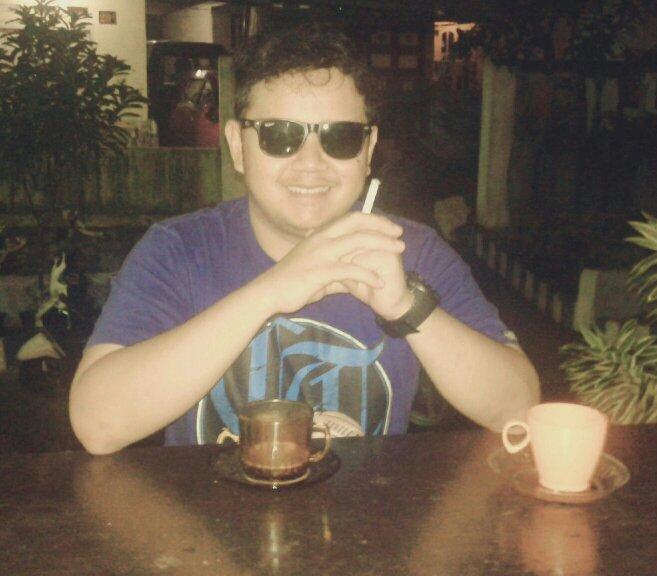 bakul angkringan !! @atap22_ .. segobanting + aneka ketan + kopi gresik + coklat klasik .. monggo mampir boskuuh !!