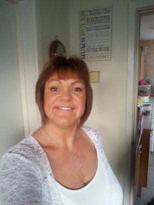 I have 3 sons. Love to make friends, and have a bubbly cheerful personality, always say live life to the full, need to follow what I believe!