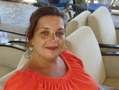 devoted mother of two beautiful teenage girls