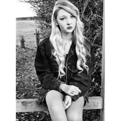 I like to sing and play guitar, I probably don't really care if you don't like me, life is to short to hate, so be kind.. I laugh at my own jokes... Goodbye.
