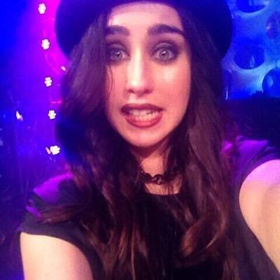 Please follow @gayforjauregui_