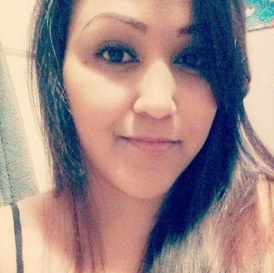 gloriaangela30's profile picture. 