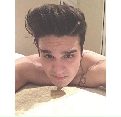 fc oficializado ,estamos também no instagram link abaixo.....E JUNTAS conseguiremos alcançar nossos sonhos, pois vivemos você LUAN SANTANA