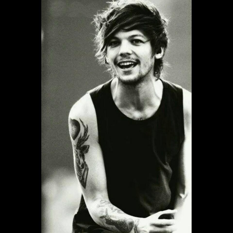 LiamPiolayVosNo's profile picture. Followed Louis 20/6/12 1/5 0/4 I know, I know, I know for sure 
Everybody want to steal my girl 3/5/14 #OneDirection #5SOS #ElRubius #SelenaGomez