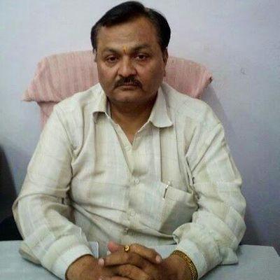 businessman senior gernal secretary lucknow vyapar mandal and  chief warden civil defence Lucknow