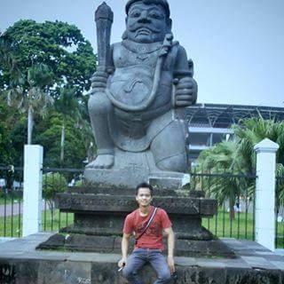 gue bukan dia atau mereka.