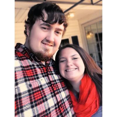 alli_staton's profile picture. She loves new friends and old fashions