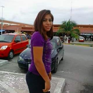 sol_solec's profile picture. No compres mascotas, mejor adopta