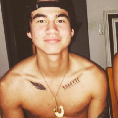 follow @itsurfookingjob please also I can give you a solo dm to Liam of you follow, just ask