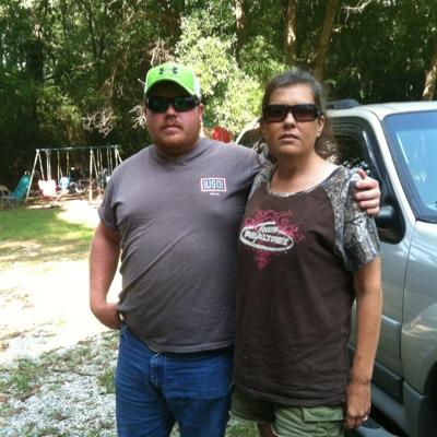 Fan of #PLL, like just about any kind of music but especially #tobykeith & any kind of horror movies...love my great family. #ESRD#dialysispatient#PLL#tobykeith
