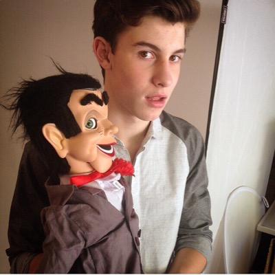 Free follow! pleasee RT and Fav this link PLEASEE