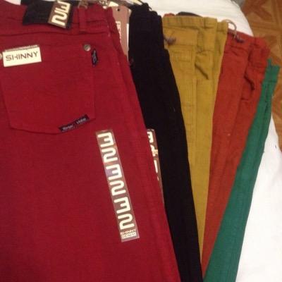 Venta de pantalones de mezclilla y gabardina de talla 28 a 34 en diferentes colores corte skinny!