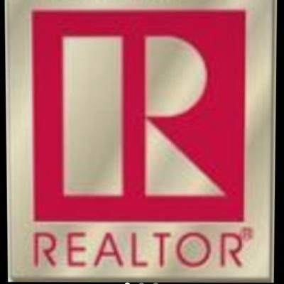 CrandellEstrada's profile picture. Realtor