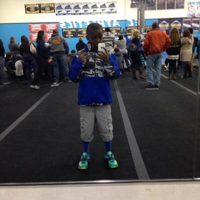 Signshuvajr1's profile picture. 