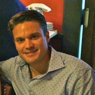 VP of Sales @Simple_Admit.  Co-Founder of @SalesHackerDFW.  Enjoy connecting people, startups, and anything technology / healthcare.
