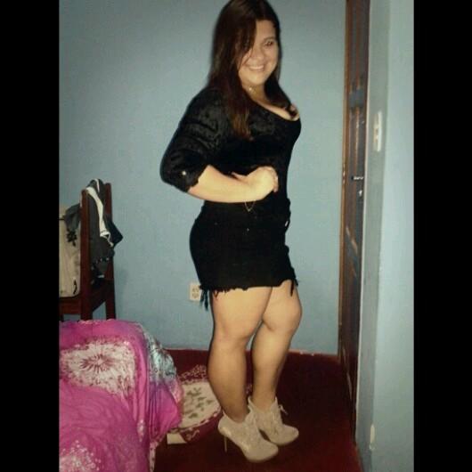 yasmimr13's profile picture. 