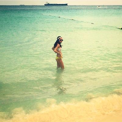 LindzaaaTart's profile picture. live every moment as if its your last