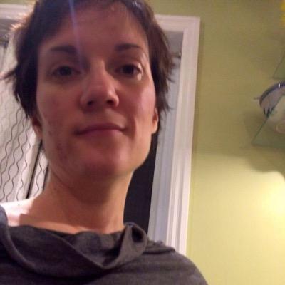 ellenvswan's profile picture. 