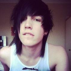 (Fake;BI;MV) I'm Matt. I'm adopted and i'm 16. I love music, drawing, acting, and cuddling.