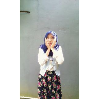 aliaaHAQ's profile picture. 