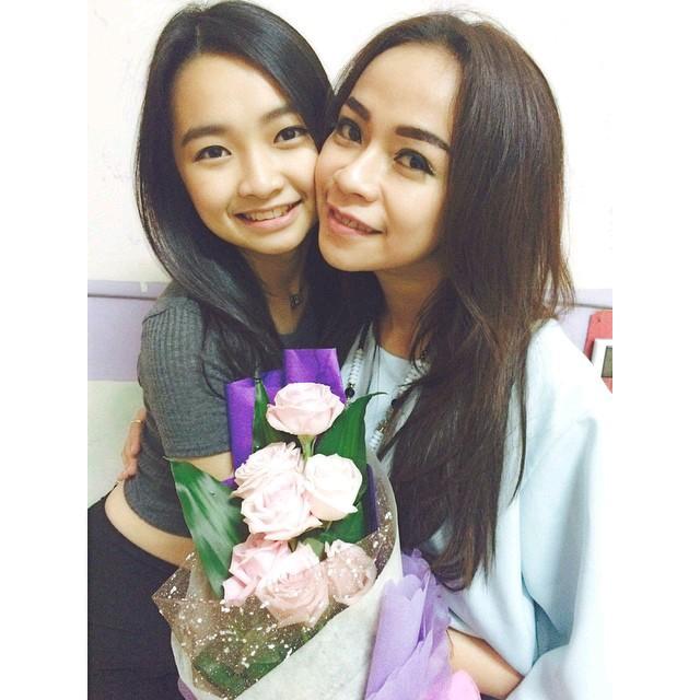 Rika Alfiany (@Teens_Rika) ❤ Followed By @billboard25 (Shieren's Dad)