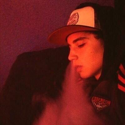 i gave you a free follow please follow @sexualjaii or i unfollow