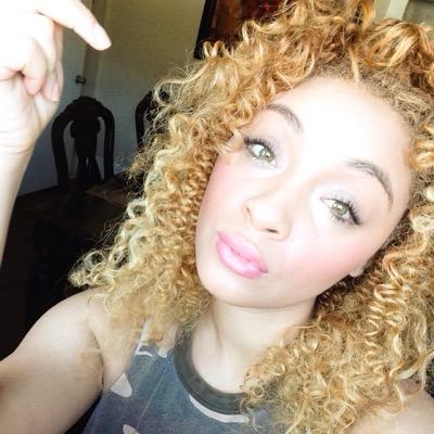 #TeamPretty  ....know you will see BRIELLE in lights im the girl with big dreams and a even bigger heart and i plan on making big things happen......