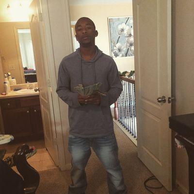 Always trying to get some money. Cant get nothing without it . .R.I.P Tayman.        Father of 1