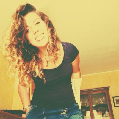 maryoliv001's profile picture. 