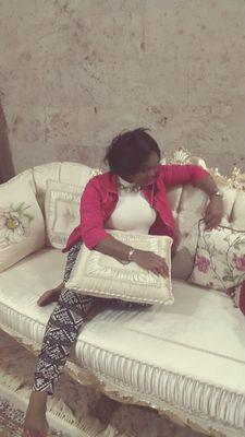 Ehmm... just Чя regular gurl nextdoor!!.. wanna find out?.. Hit d ff button*winks*
