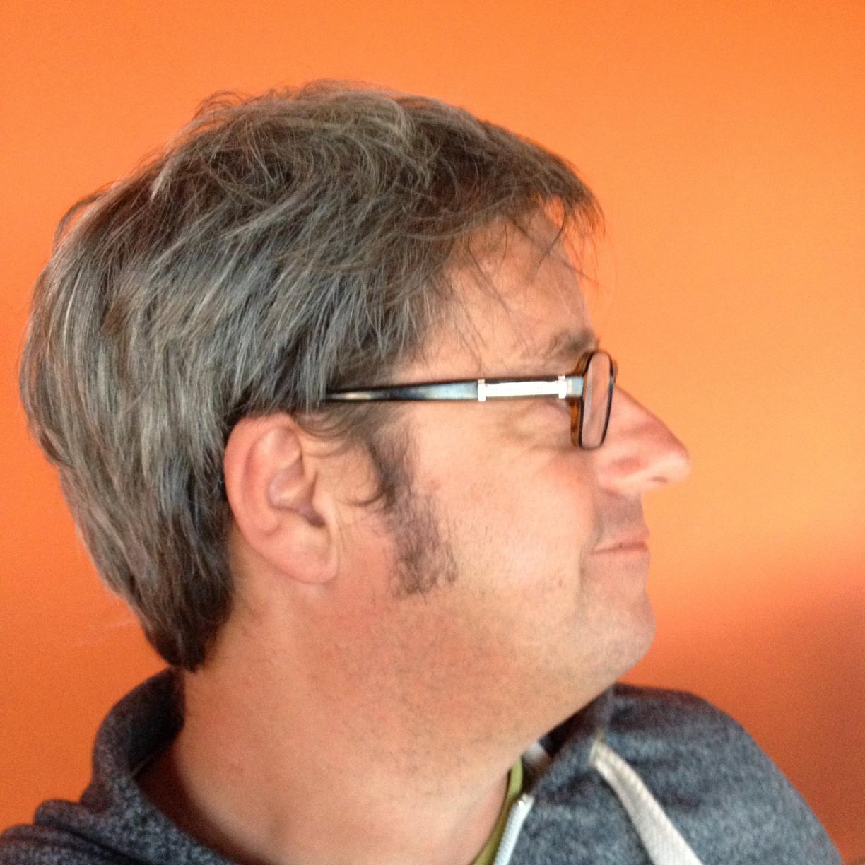 Compte Twitter du réseau Les Outils Web animé par Fidel Navamuel