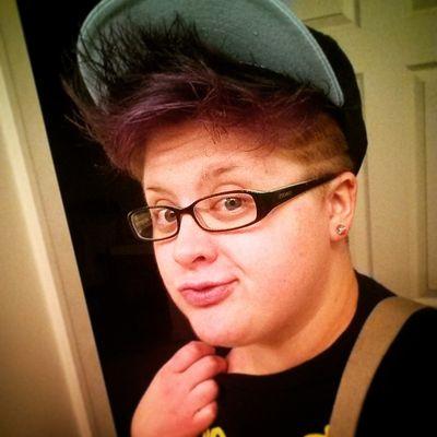vividdreamer89's profile picture. Androgynous, Nerd, Historian, Artist, Student, Adventurer, Fangirl.