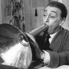 accattamao's profile picture. Retwitto pensatori e filosofi, gente che trasuda poesia ma fa rima con #Sticazzi.