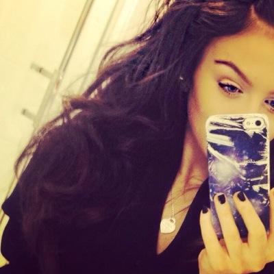 ImogenCollins1's profile picture. 