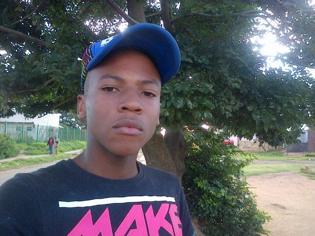 Mbambo_36304's profile picture. BBM pin: 2665CF05...