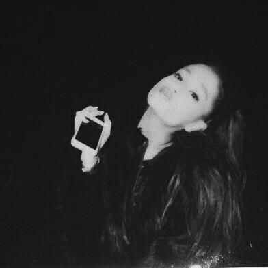 FOLLOW @byhrbgrandes 10 FREE FOLLOWS