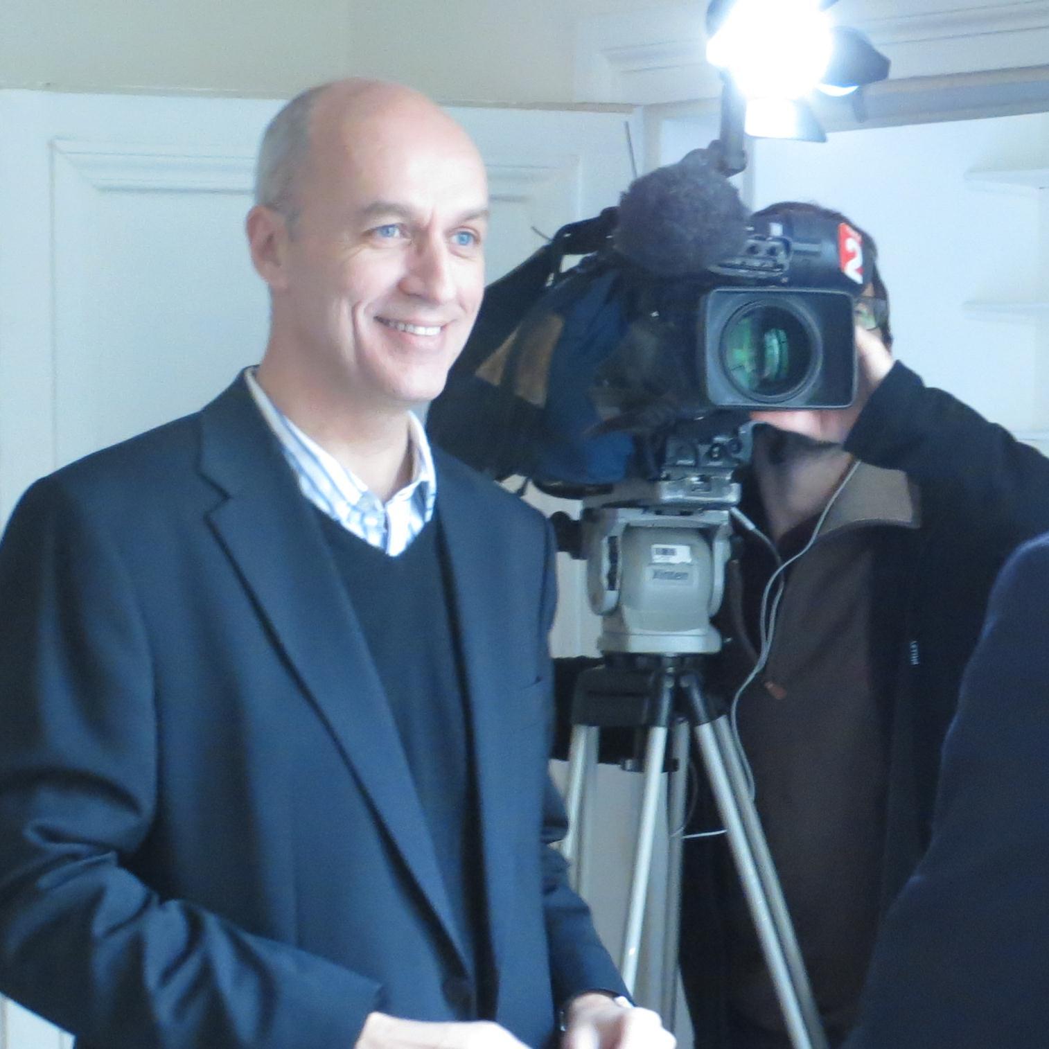 Journaliste Grand Reporter à France Télévisions JT 13 h et 20 H + Envoyé Spécial Chronique « Mobilité » sur France Info TV