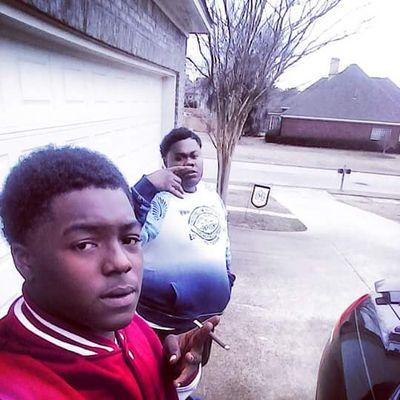# freedt #freebilly #ripbigtoot #ripdmoney #ripgrandma #ripgrandpa proud father of DeHavilland july 10th 2014