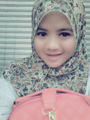 Lineoline28Lin's profile picture. 