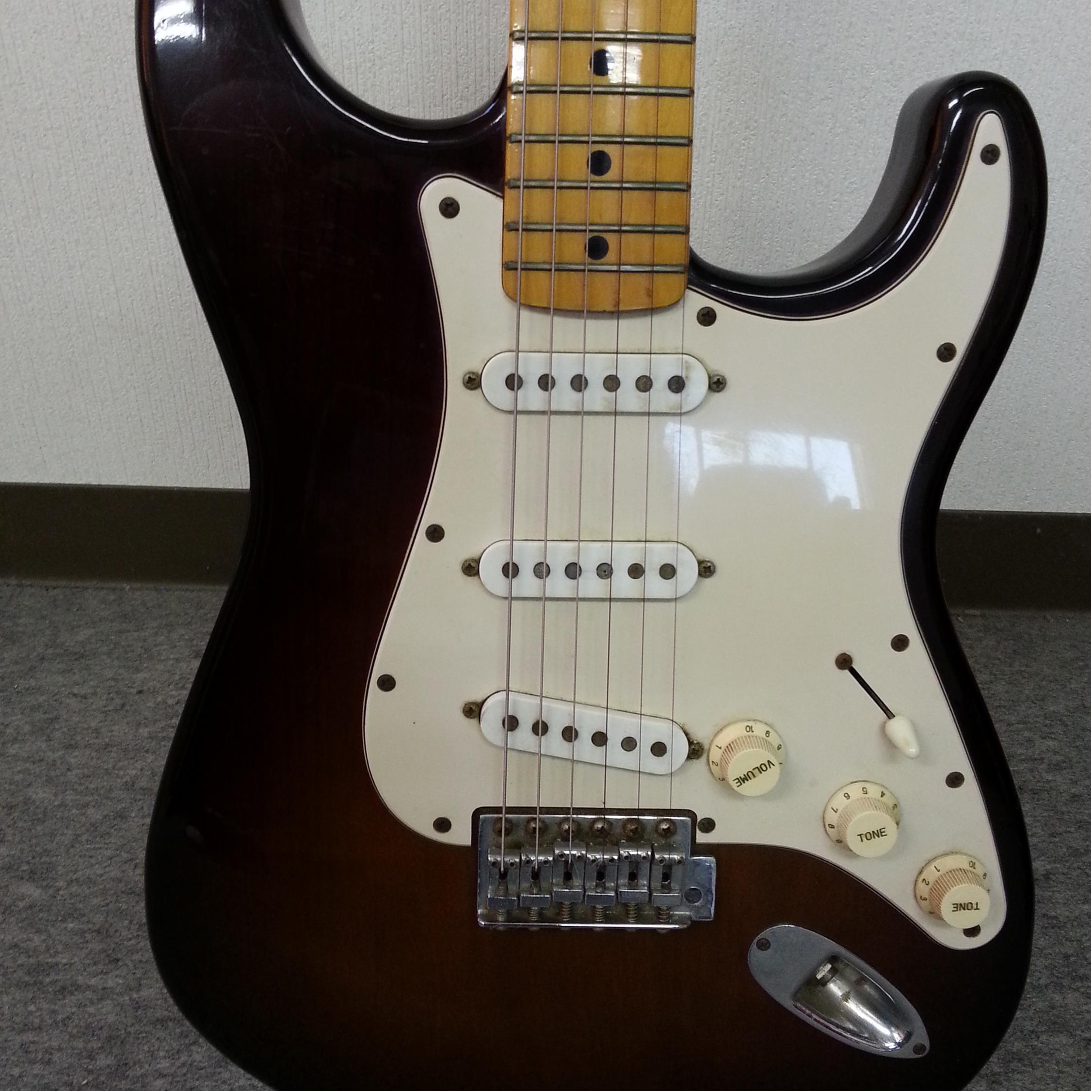 Hideyuki S Rushのアレックス ライフソン 超絶なテクニックで聴かせるギタリストではないけれど バンドのアンサンブルを壊すことなく 独特なエフェクターの使い方を屈指して構成されたギターサウンドは秀逸で非常にまとまりのあるギタリストだと思います Hideyuki S Rushのアレックス ライフソン 超絶なテクニックで聴かせるギタリストではないけれど バンドのアンサンブルを壊すことなく 独特なエフェクターの使い方を屈指して構成されたギターサウンドは秀逸で非常にまとまりのあるギタリストだと思います
