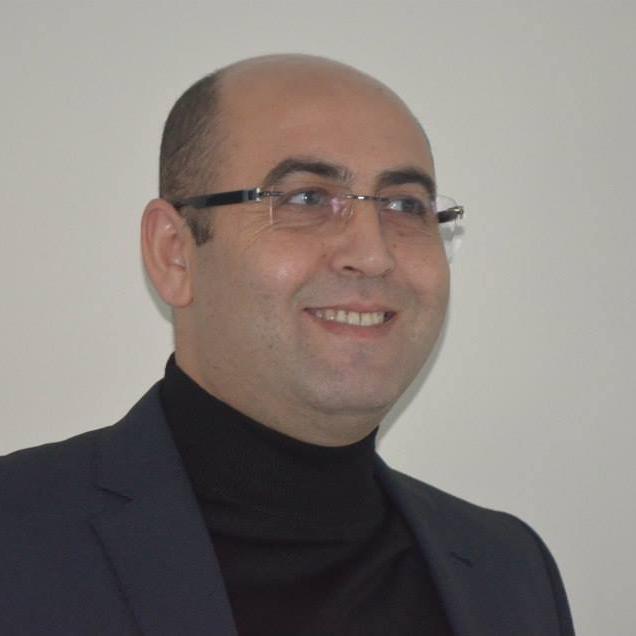 http://t.co/vUqv5O5f8t  RADYO   Program Yapımcısı--İSTANBUL-Aslında Çok Yorgun.