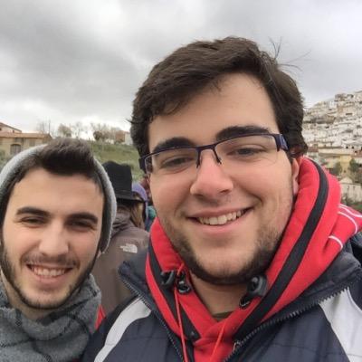 estudiante de ciencias ambientales la UGR, me encanta salir y estar con mis amigos
