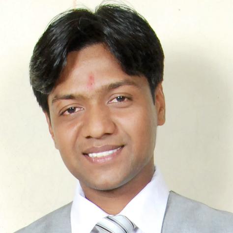 भला पत्थरों से भी लकीरे मिटा करती है...
कितने नादान है मेरे दिल से तेरा नाम मिटाने वाले