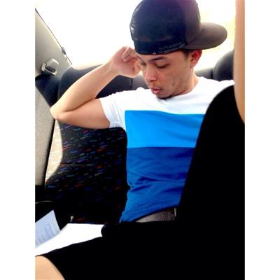 israqholee's profile picture. just to socialize.