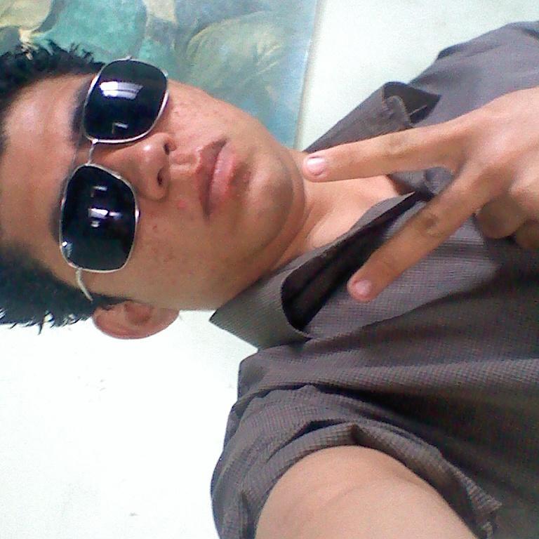 AndresivaGracia's profile picture. 